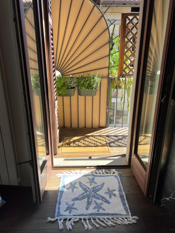 Ferienwohnung Casa Cavour Lecco - Downtown Design Penthouse Exterior foto